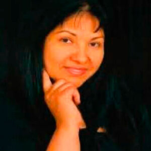 Dr. Elizabeth Gómez
